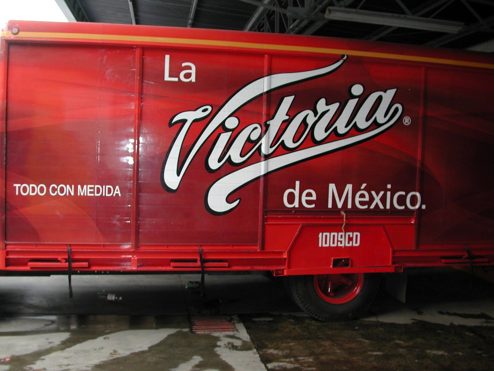 Rotulación parcial de vehículo comercial en Ciudad de México